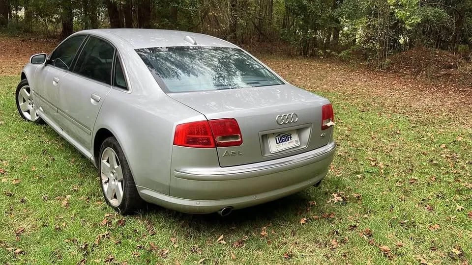 2004 Audi D3 A8 - Image 2 of 5