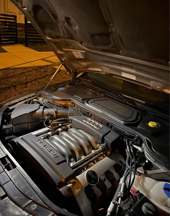 2004 Audi D3 A8 - Image 4 of 6
