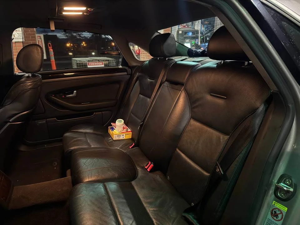 2004 Audi D3 A8 - Image 7 of 9