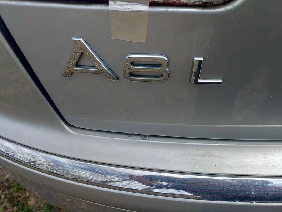 2004 Audi D3 A8 - Image 2 of 13
