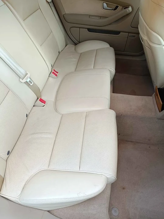 2004 Audi D3 A8 - Image 11 of 13
