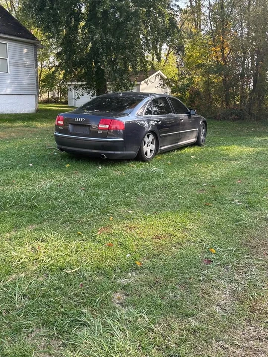2004 Audi D3 A8 - Image 2 of 8