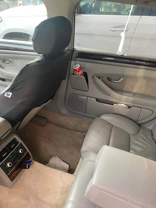 2004 Audi D3 A8 - Image 9 of 10
