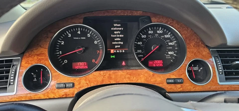 2004 Audi D3 A8 - Image 3 of 10