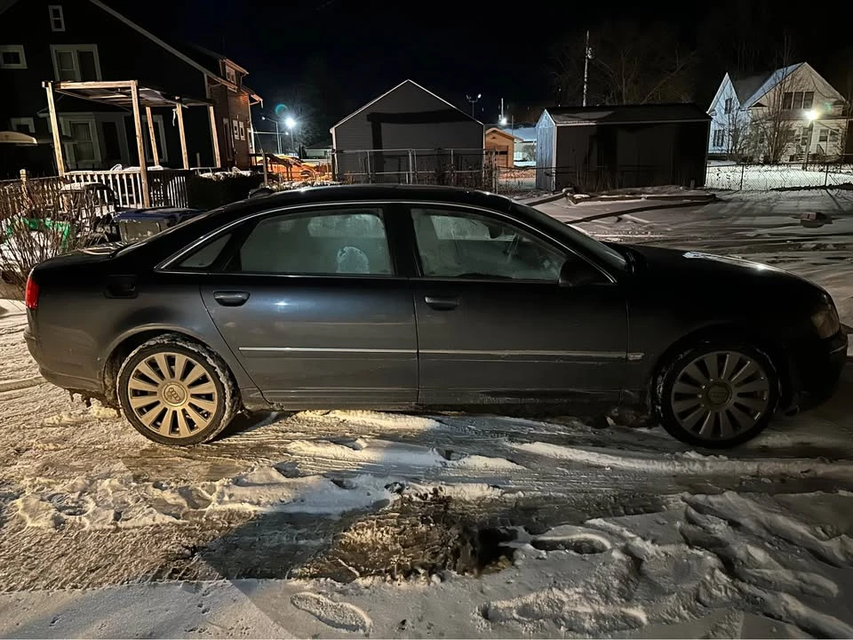 2004 Audi D3 A8 - Image 2 of 5