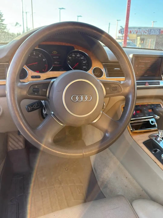 2004 Audi D3 A8 - Image 7 of 8