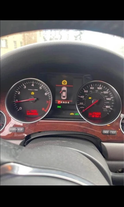 2004 Audi D3 A8 - Image 2 of 10