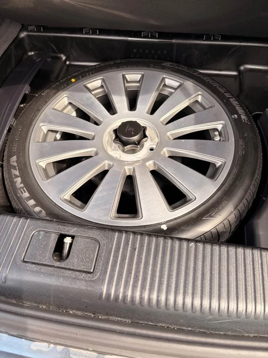 2004 Audi D3 A8 - Image 6 of 12