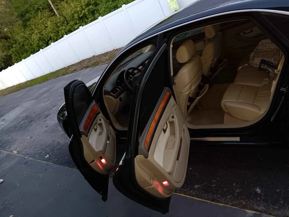2004 Audi D3 A8 - Image 8 of 9