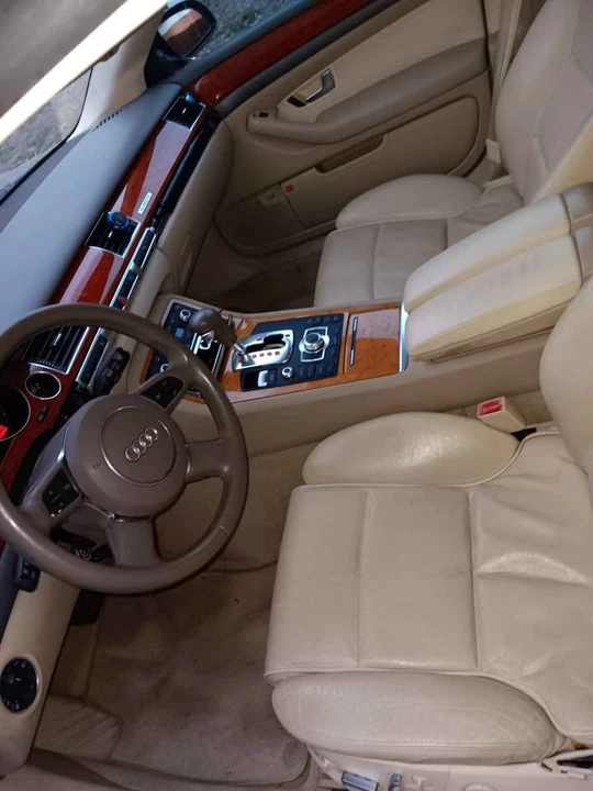 2004 Audi D3 A8 - Image 4 of 9
