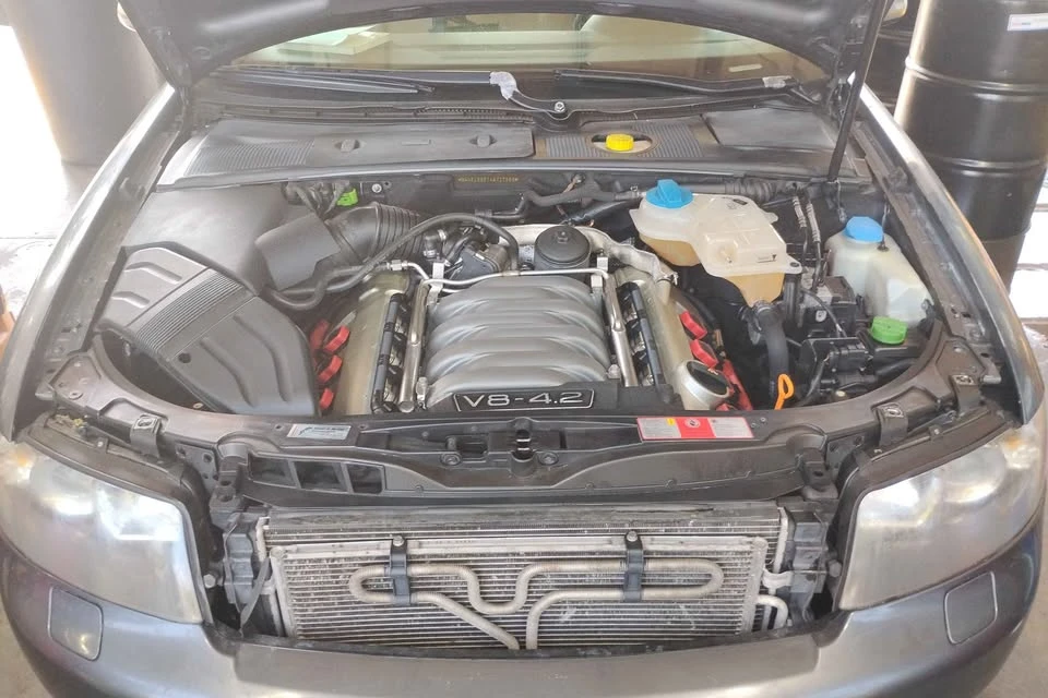 2004 Audi B6 S4 - Image 2 of 7