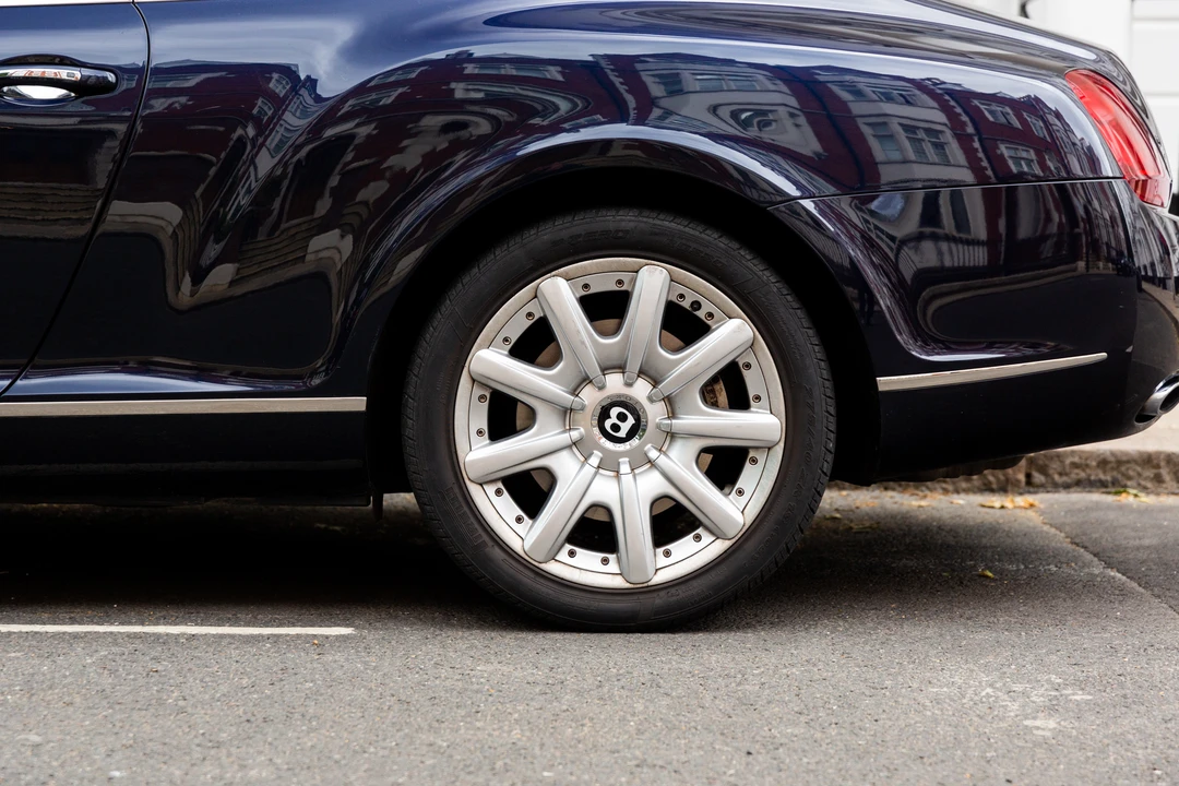 2004 Bentley Continental GT 1st Gen - Image 26 of 31