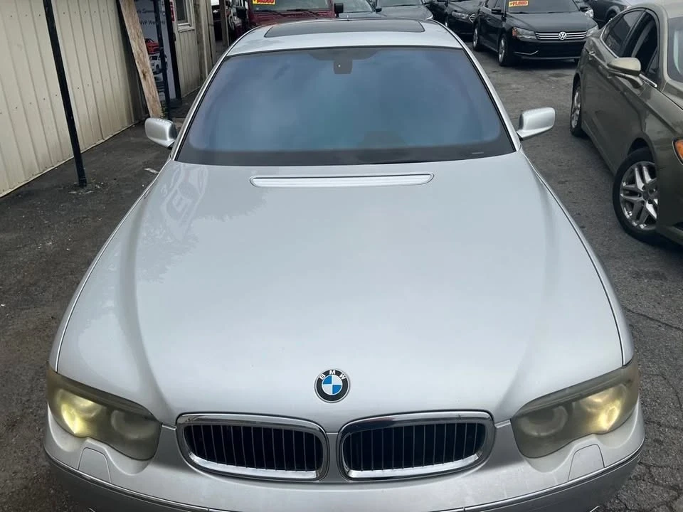 2004 BMW E65/E66 750i & 760i Sedan - Image 19 of 20