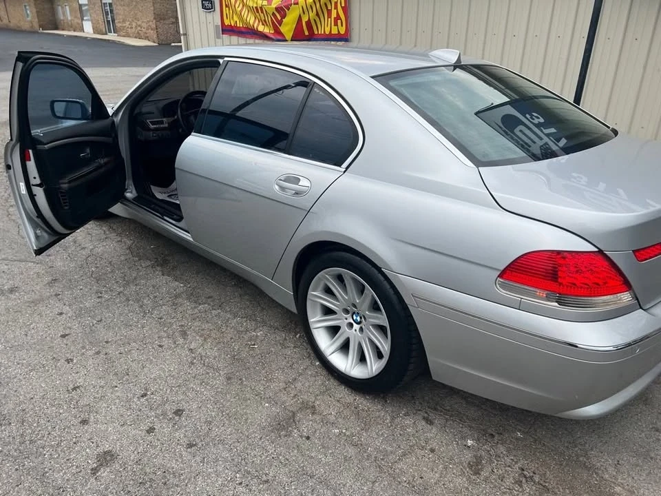 2004 BMW E65/E66 750i & 760i Sedan - Image 15 of 20
