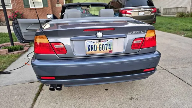 2004 BMW 3 Series 318i Convertible 2D