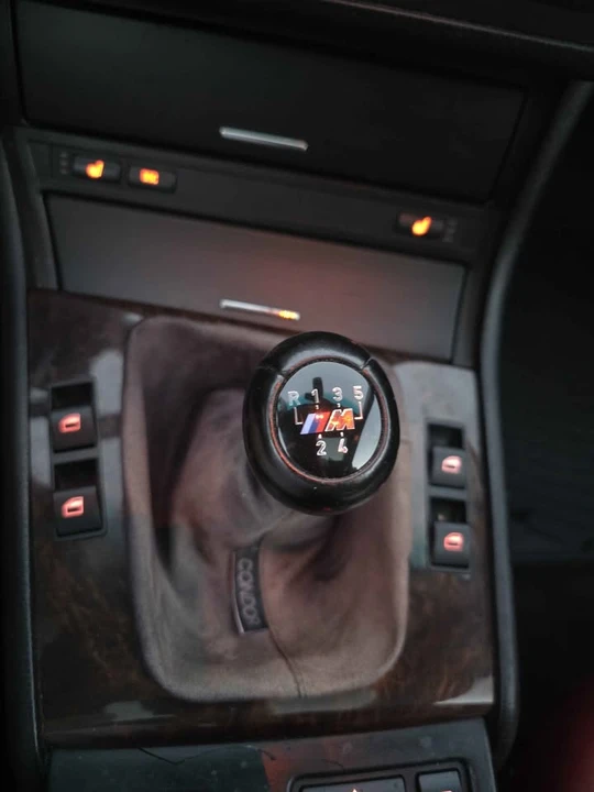 2004 BMW E46 3 Series - Image 9 of 14