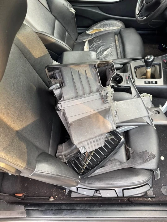 2004 BMW E46 3 Series - Image 7 of 9