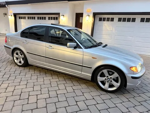 2004 BMW 3 Series 325i Sedan 4D