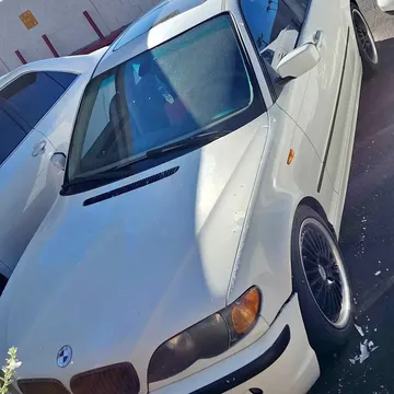 2004 BMW 3 Series 325i