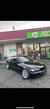 2004 BMW 3 Series 325i Sedan 4D