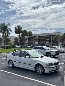 2004 BMW 3 Series 325i Sedan