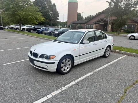 2004 BMW 3 Series 325i Sedan