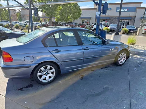 2004 BMW 3 Series 325i Sedan