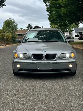 2004 BMW 3 Series 325i Sedan