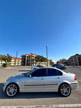 2004 BMW 3 Series 325i Sedan 4D