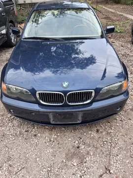 2004 BMW 3 Series 325i Sedan 4D