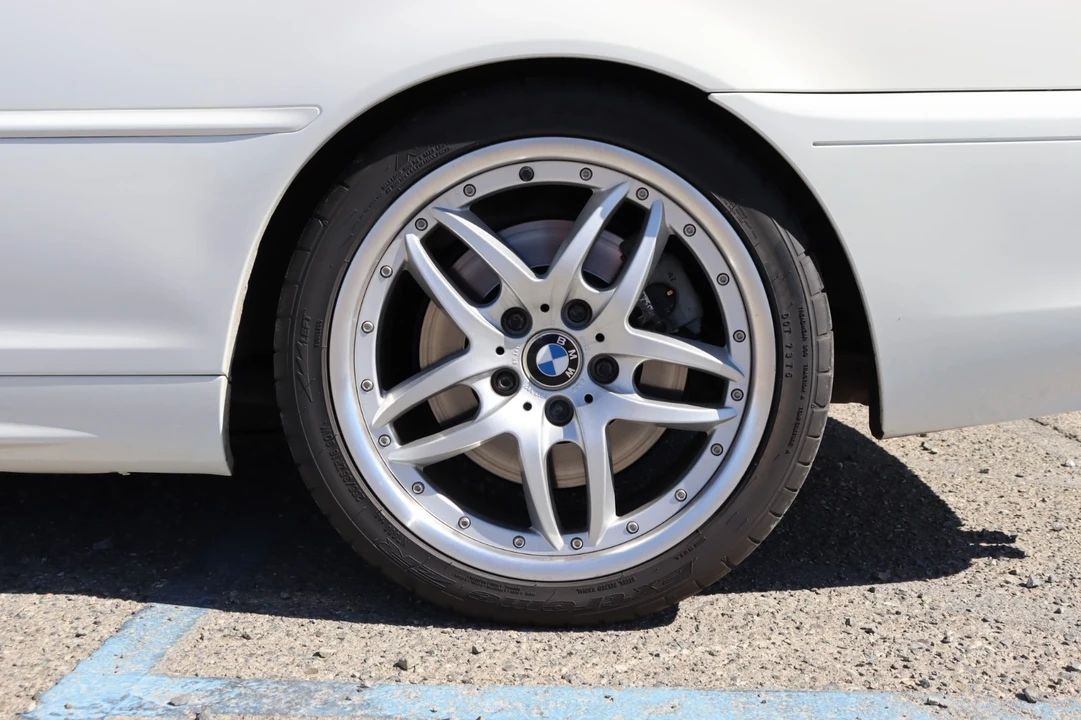 2004 BMW E46 330i & 330Ci - Image 16 of 21