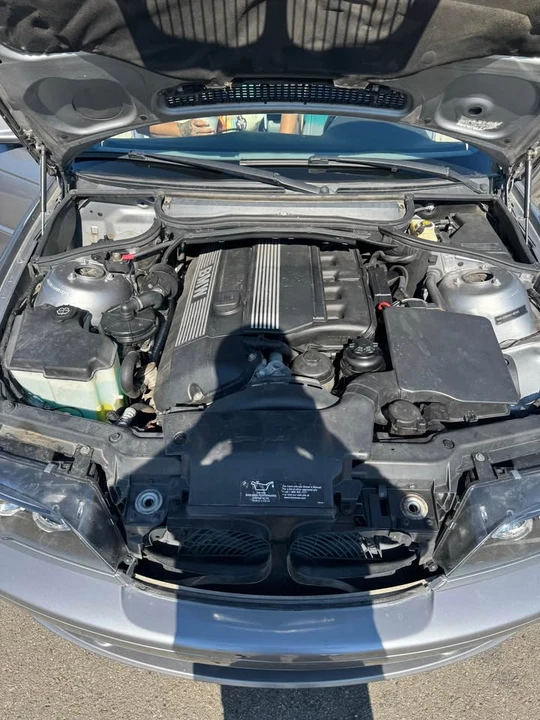 2004 BMW E46 330i & 330Ci - Image 8 of 10