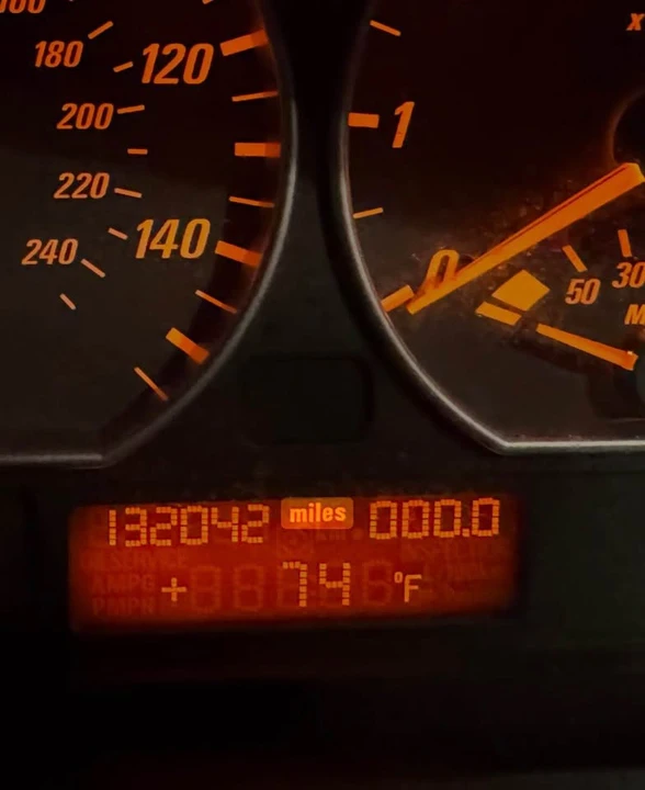 2004 BMW E46 330i & 330Ci - Image 8 of 8