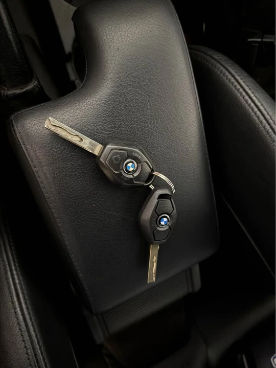 2004 BMW E46 330i & 330Ci - Image 17 of 20