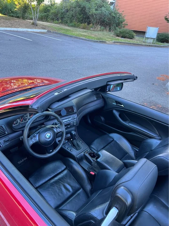 2004 BMW E46 330i & 330Ci - Image 7 of 10
