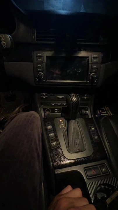 2004 BMW E46 330i & 330Ci - Image 9 of 10