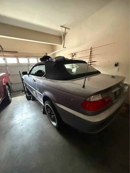 2004 BMW E46 330i & 330Ci - Image 3 of 5