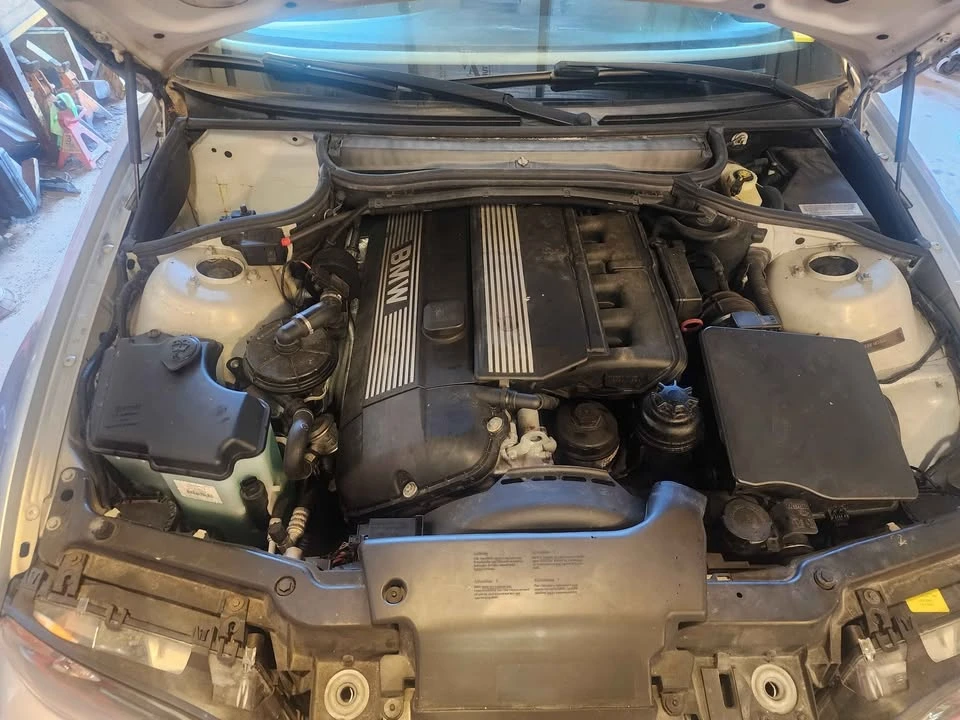2004 BMW E46 330i & 330Ci - Image 9 of 11