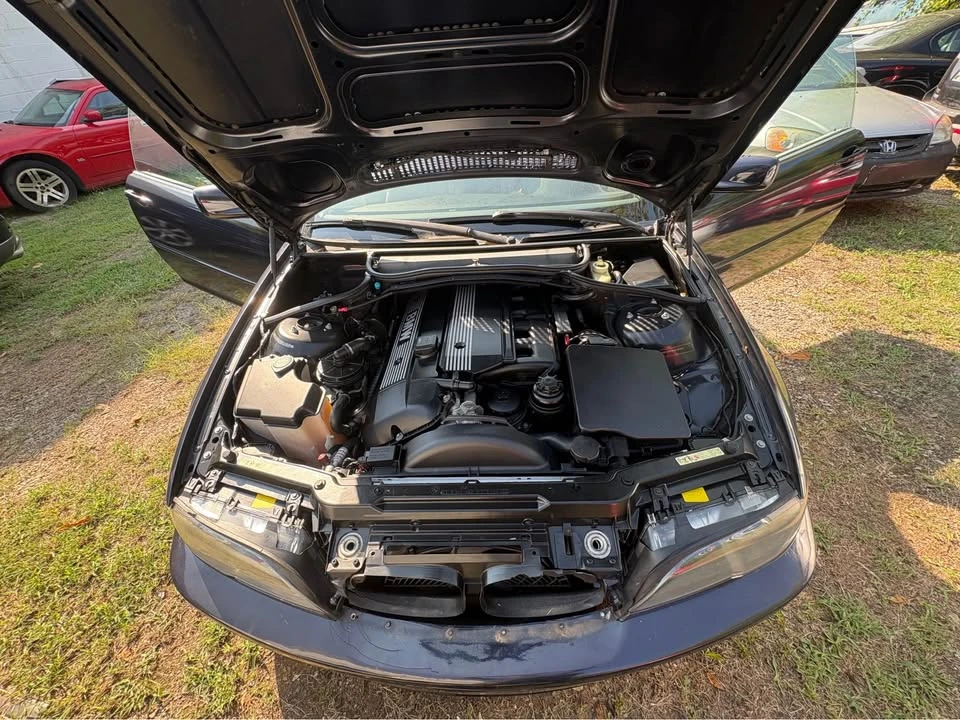 2004 BMW E46 330i & 330Ci - Image 9 of 9