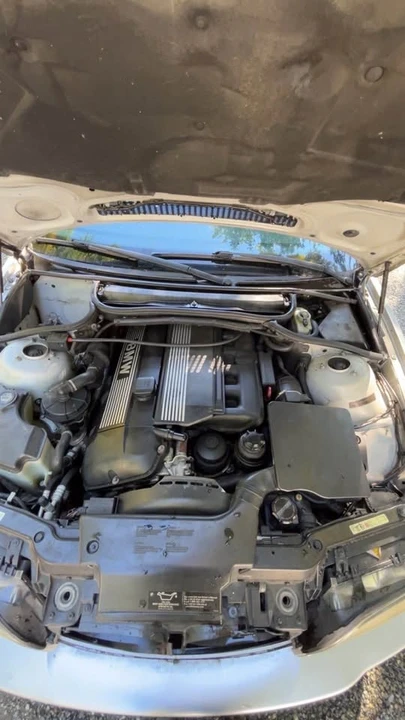 2004 BMW E46 330i & 330Ci - Image 5 of 10