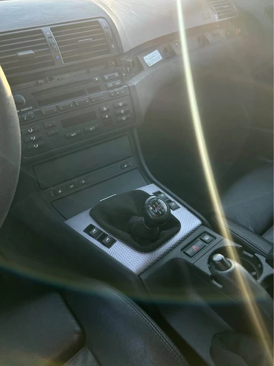 2004 BMW E46 330i & 330Ci - Image 9 of 13