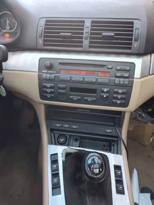 2004 BMW E46 330i & 330Ci - Image 11 of 12