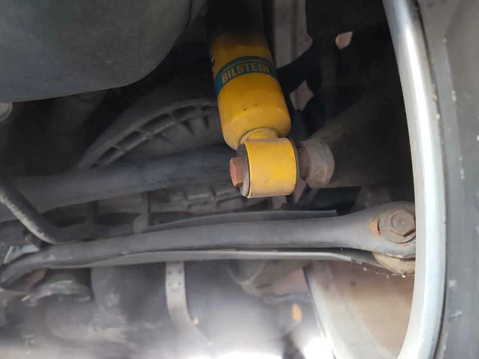 2004 BMW E46 330i & 330Ci - Image 7 of 12
