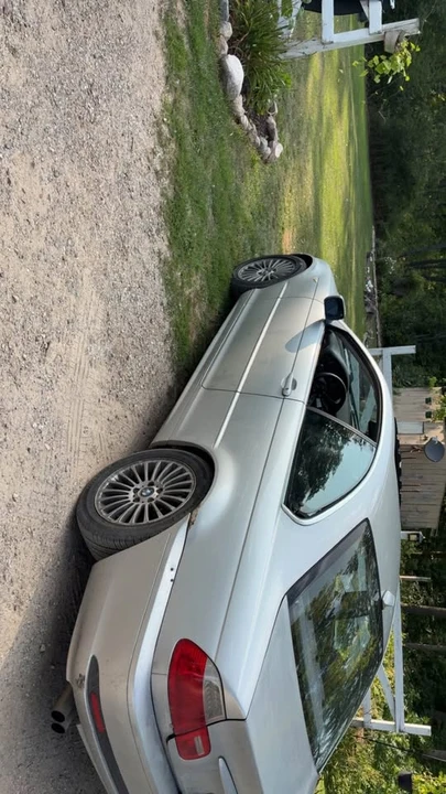 2004 BMW E46 330i & 330Ci - Image 3 of 4