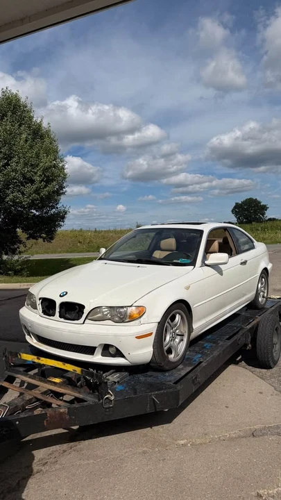 2004 BMW E46 330i & 330Ci - Image 2 of 5