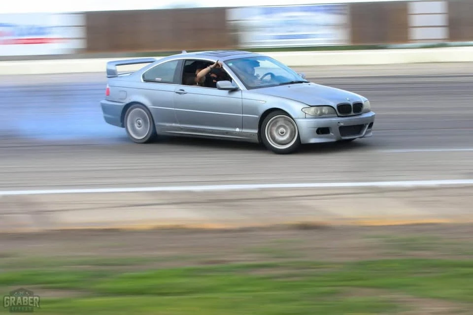 2004 BMW E46 330i & 330Ci - Image 2 of 12