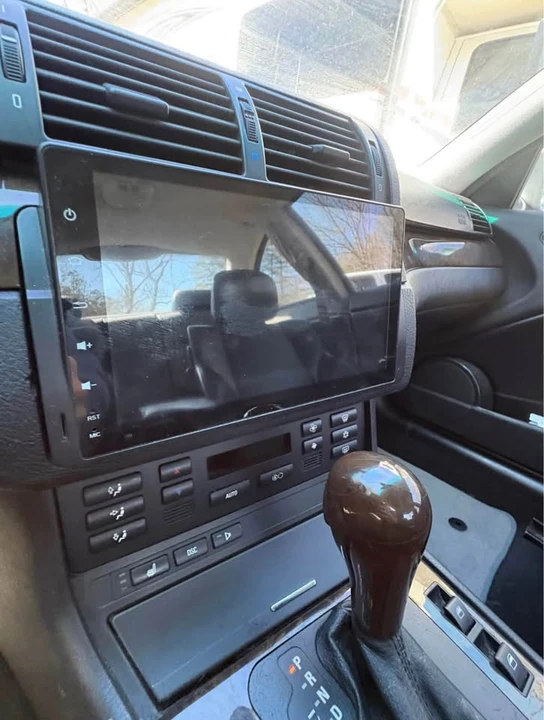 2004 BMW E46 330i & 330Ci - Image 11 of 15