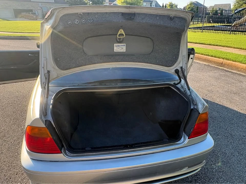 2004 BMW E46 330i & 330Ci - Image 10 of 18