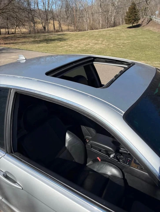 2004 BMW E46 330i & 330Ci - Image 9 of 15