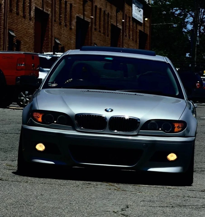 2004 BMW E46 330i & 330Ci - Image 2 of 12